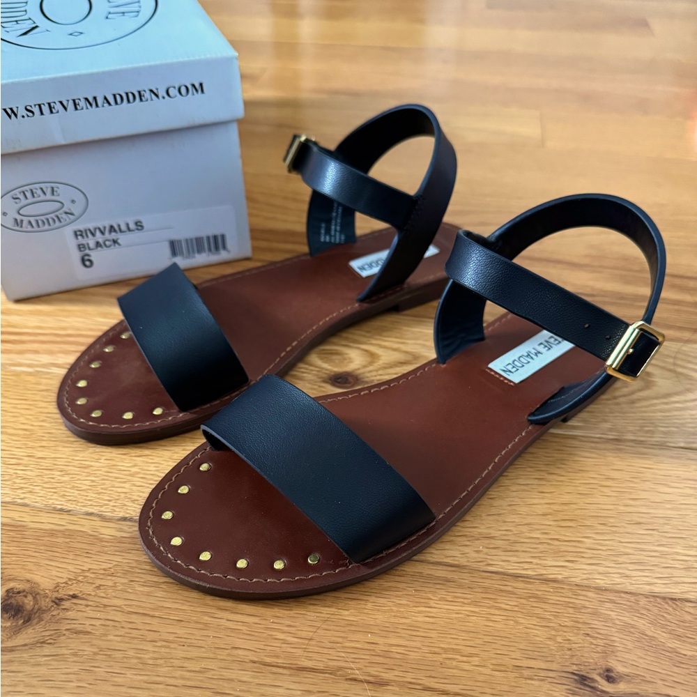 Steve Madden Black Rivalls Sandals
